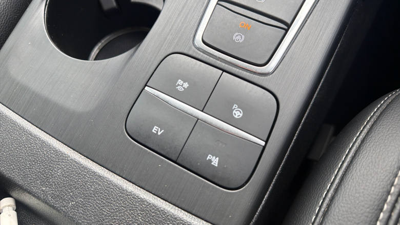 Ford Kuga 2.5 PHEV Titanium First Edition 5dr CVT Estate